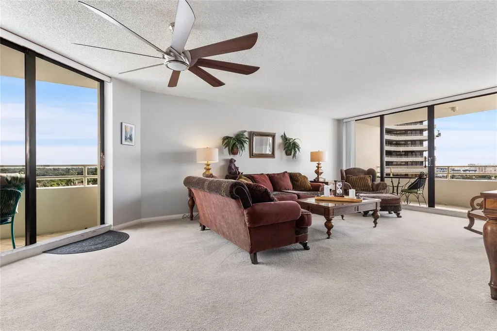 5950 Pelican Bay Plaza S Gulfport FL 33707