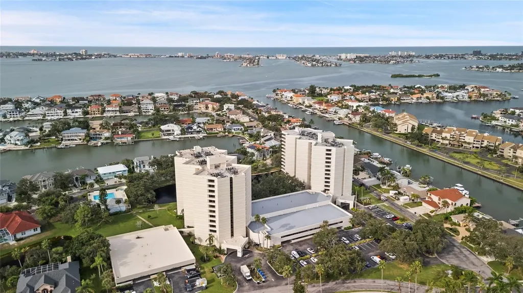 5950 Pelican Bay Plaza S Gulfport FL 33707