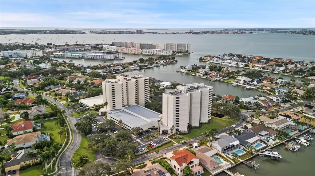 5950 Pelican Bay Plaza S Gulfport FL 33707