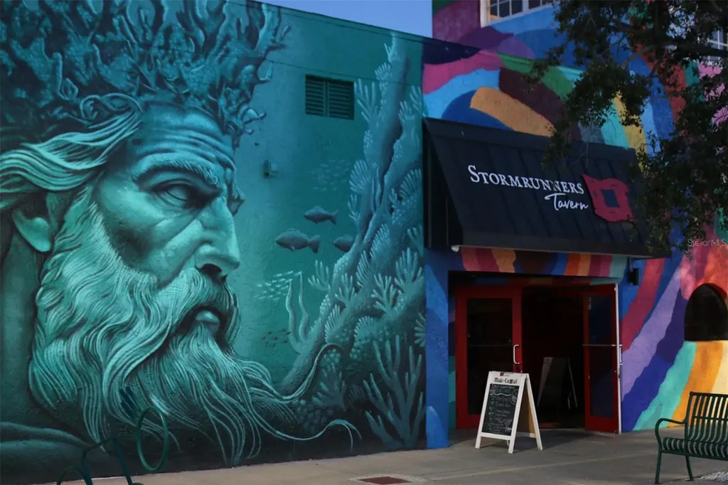 5950 Pelican Bay Plaza S Gulfport FL 33707