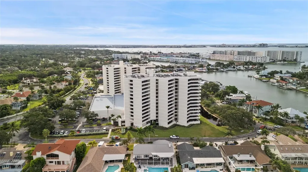 5950 Pelican Bay Plaza S Gulfport FL 33707