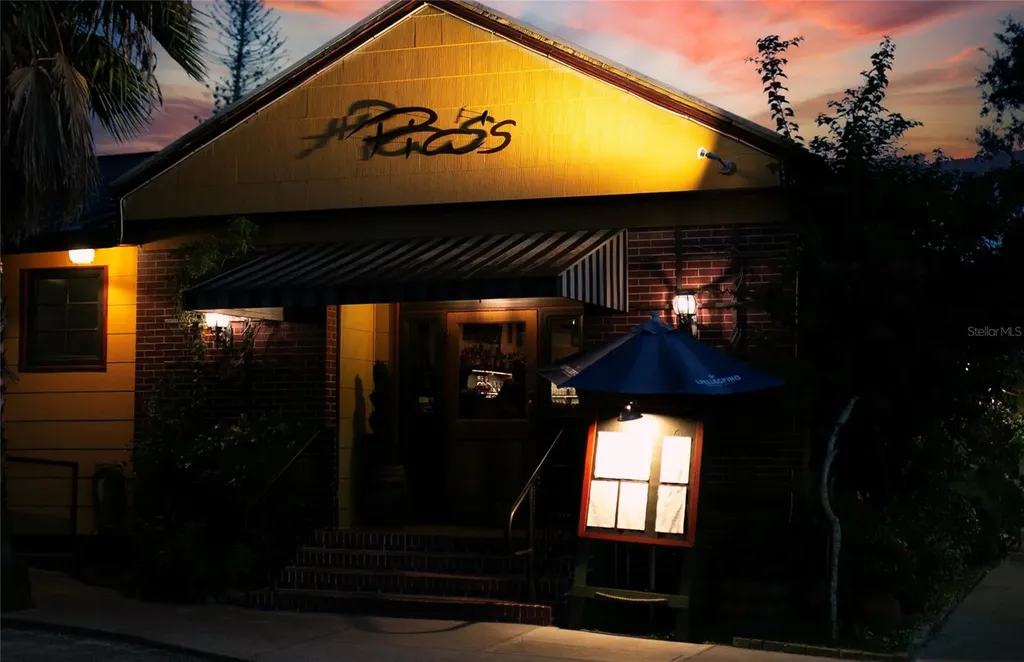 5950 Pelican Bay Plaza S Gulfport FL 33707