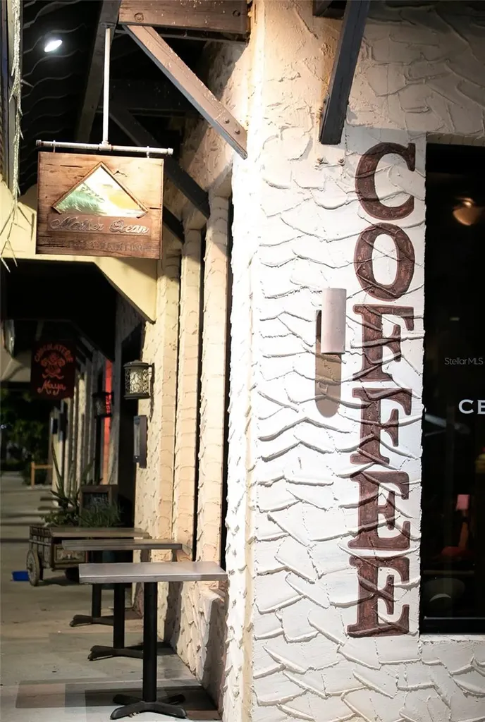 5950 Pelican Bay Plaza S Gulfport FL 33707