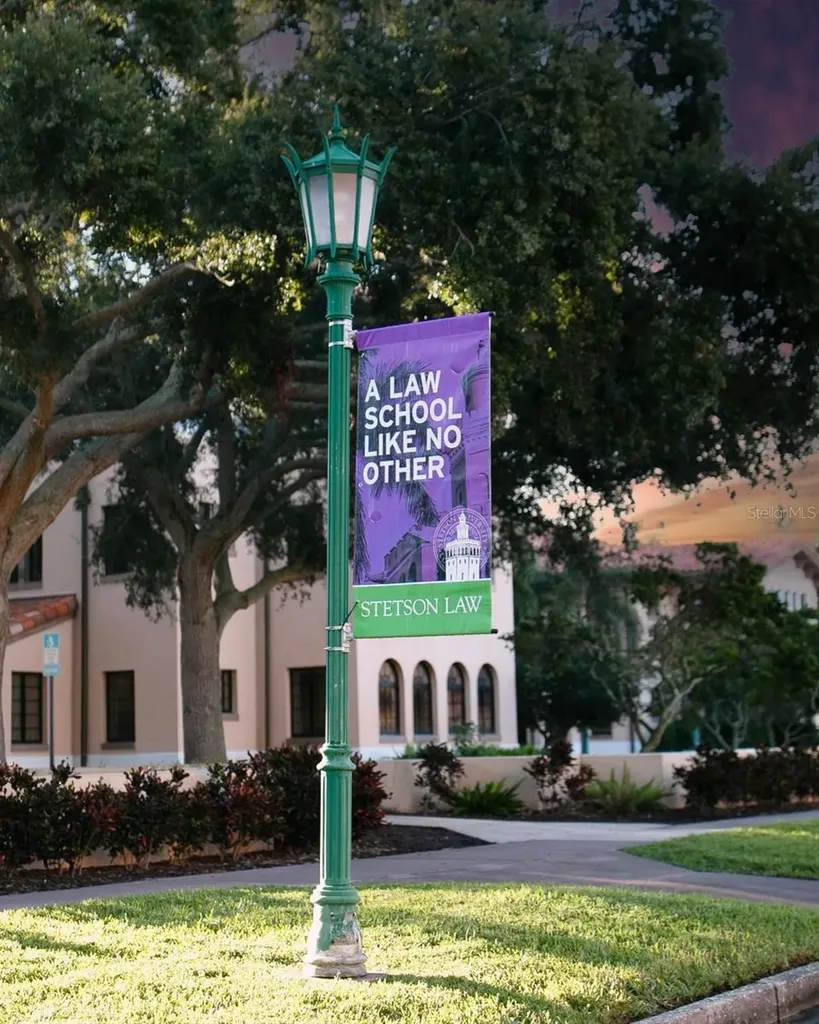 5950 Pelican Bay Plaza S Gulfport FL 33707