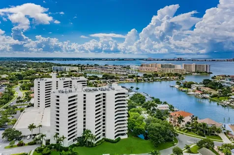 5950 Pelican Bay Plaza S Gulfport FL 33707