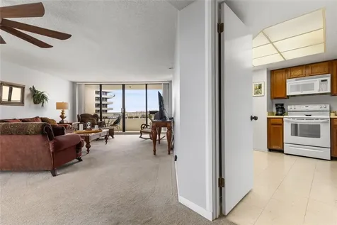 5950 Pelican Bay Plaza S Gulfport FL 33707