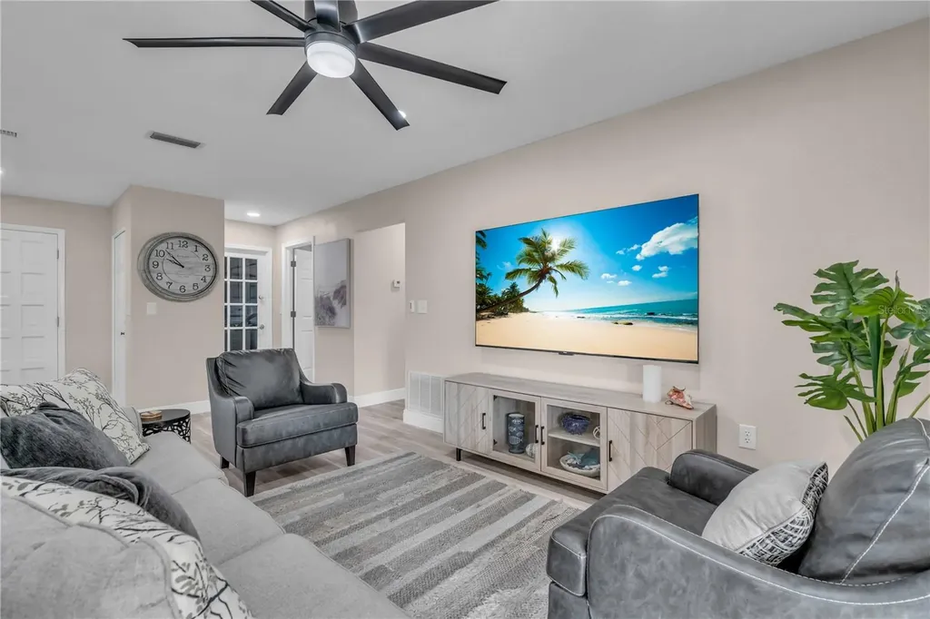 2544 Carlisle Place Sarasota FL 34231
