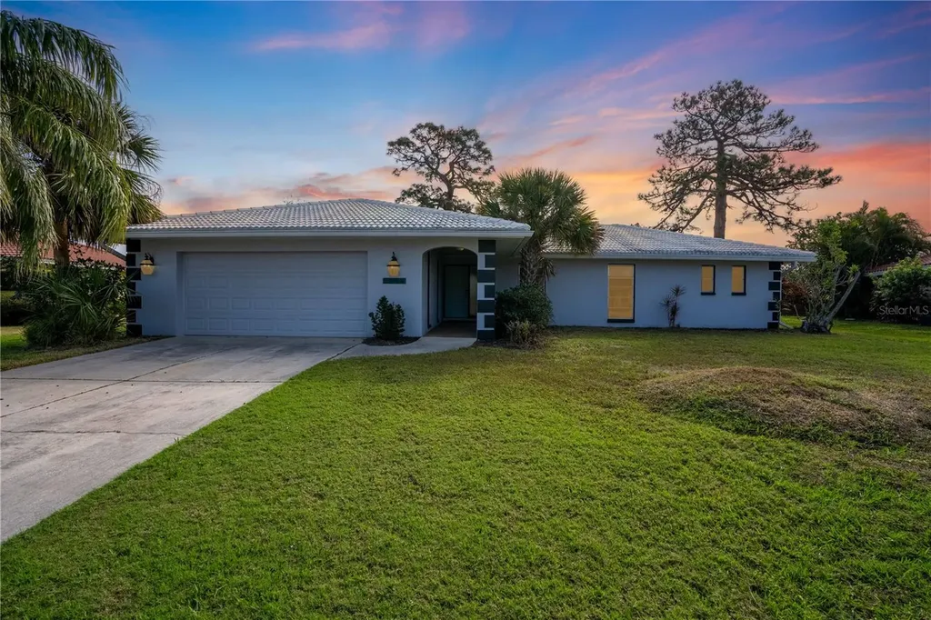 2544 Carlisle Place Sarasota FL 34231