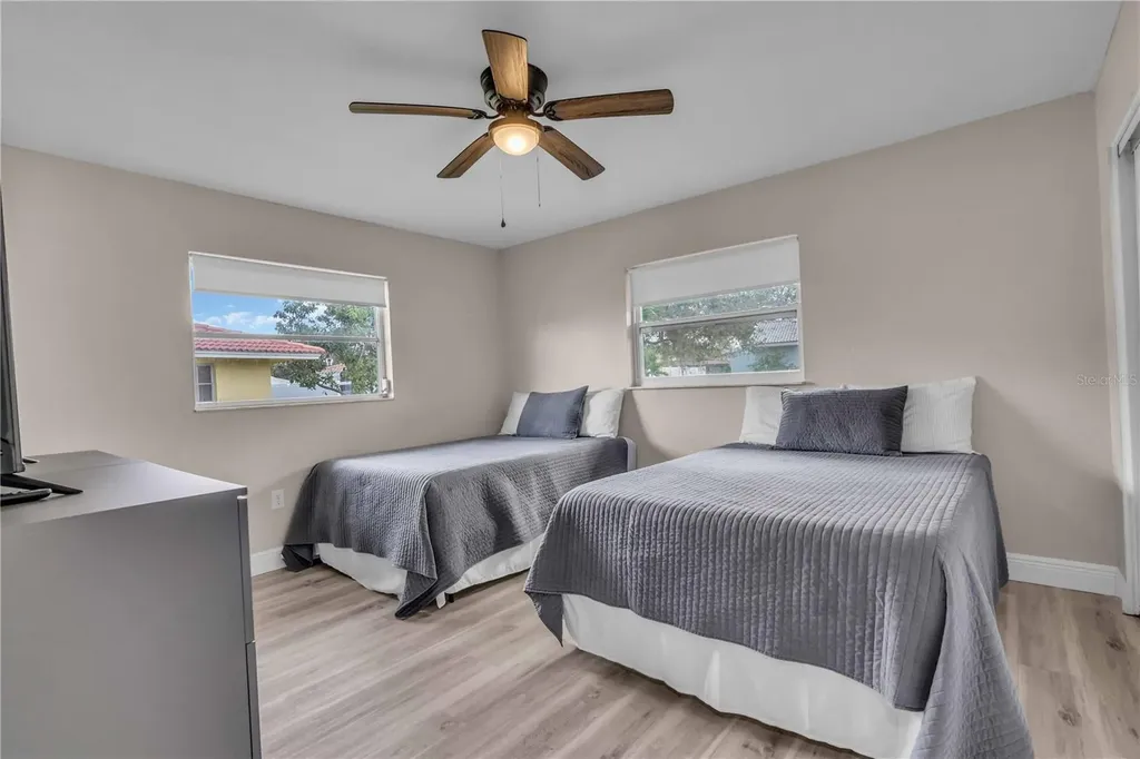 2544 Carlisle Place Sarasota FL 34231