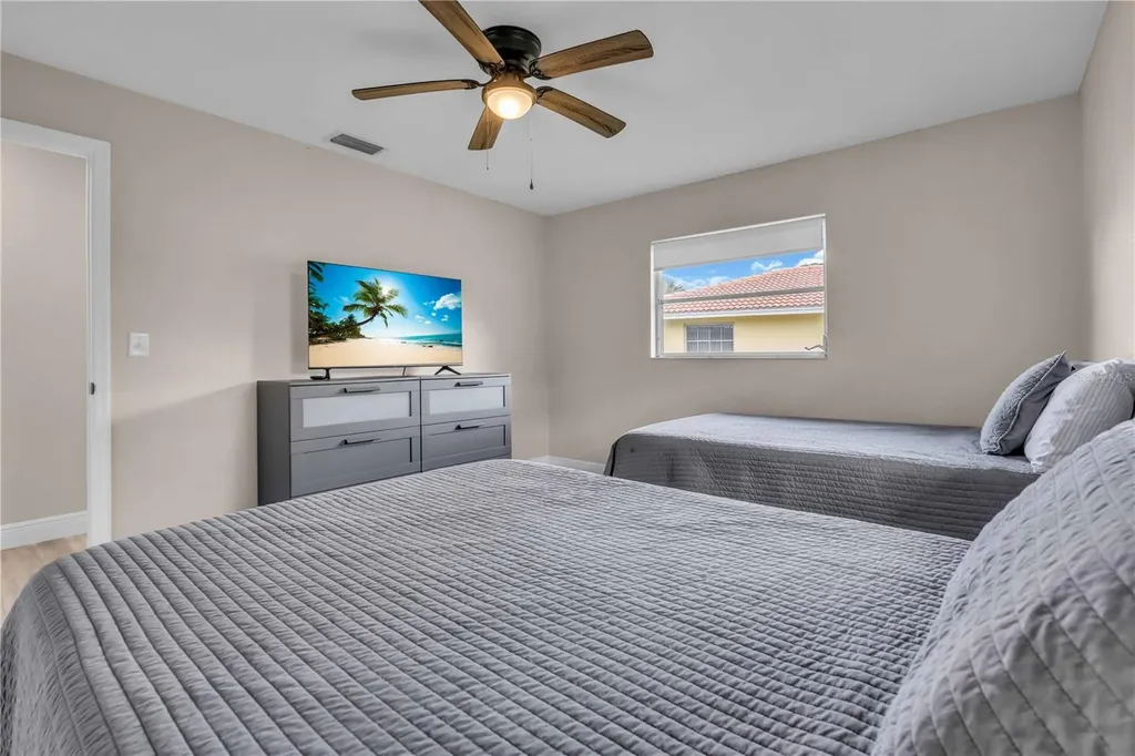 2544 Carlisle Place Sarasota FL 34231