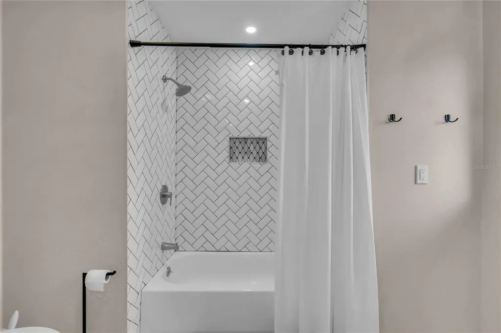 2544 Carlisle Place Sarasota FL 34231