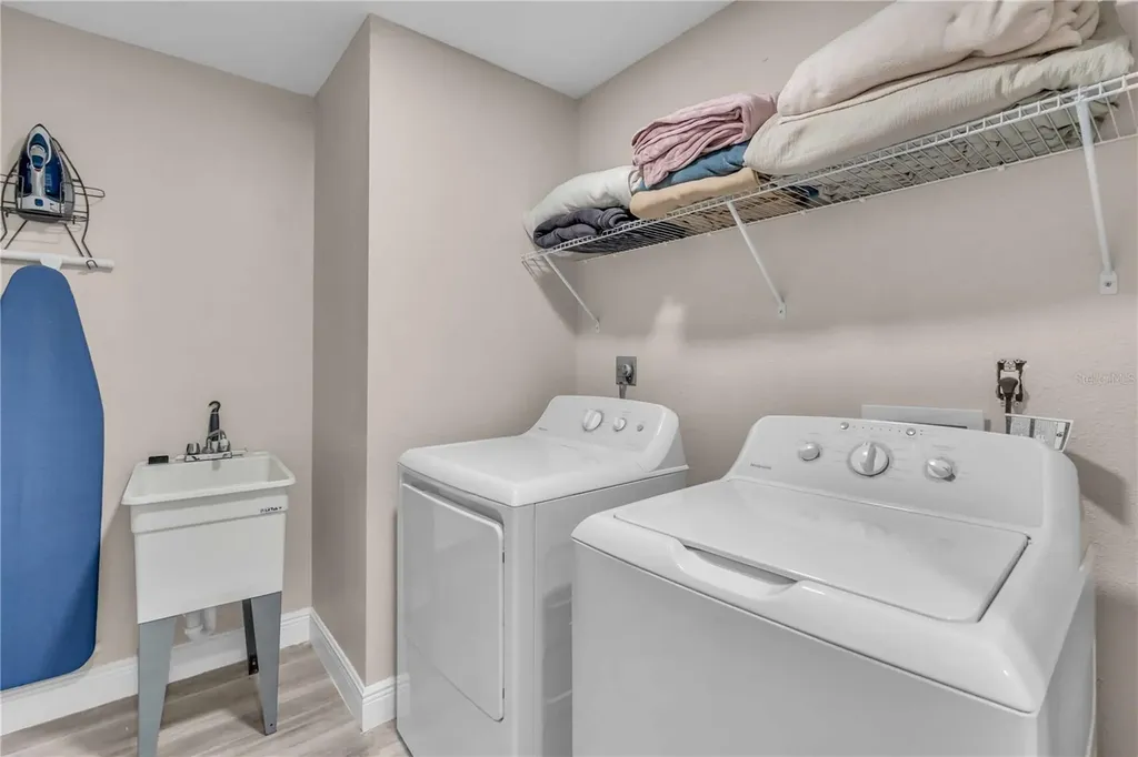 2544 Carlisle Place Sarasota FL 34231