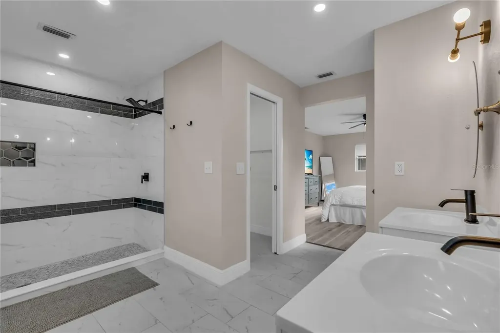 2544 Carlisle Place Sarasota FL 34231