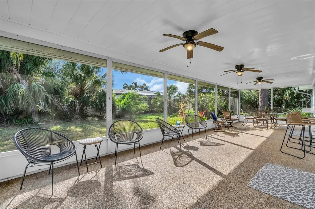 2544 Carlisle Place Sarasota FL 34231