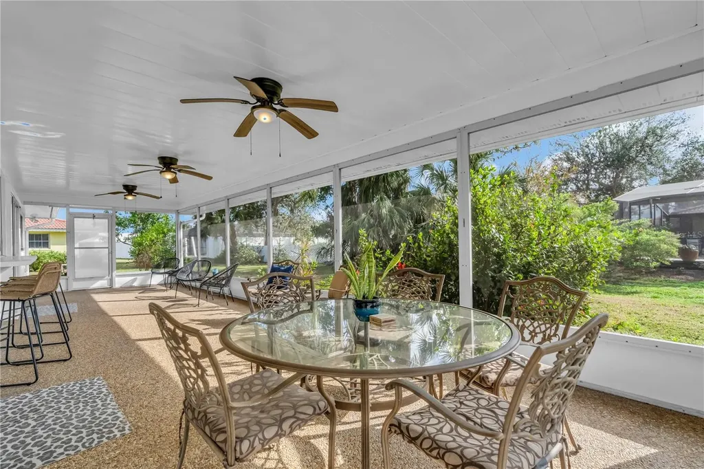 2544 Carlisle Place Sarasota FL 34231