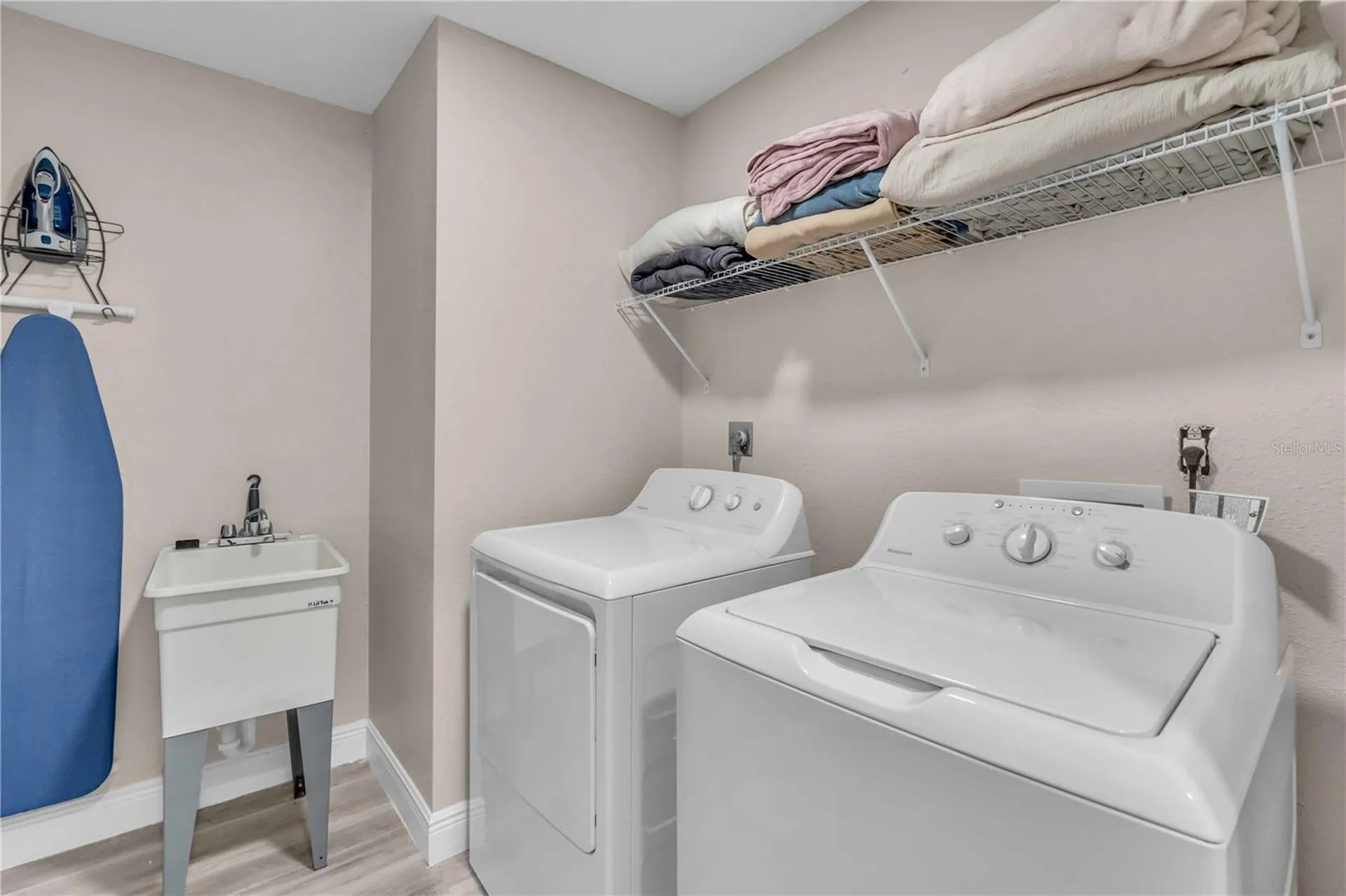 2544 Carlisle Place Sarasota FL 34231