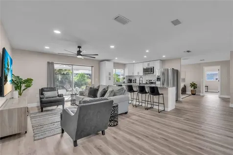 2544 Carlisle Place Sarasota FL 34231