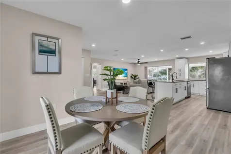 2544 Carlisle Place Sarasota FL 34231
