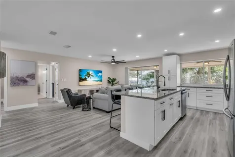 2544 Carlisle Place Sarasota FL 34231