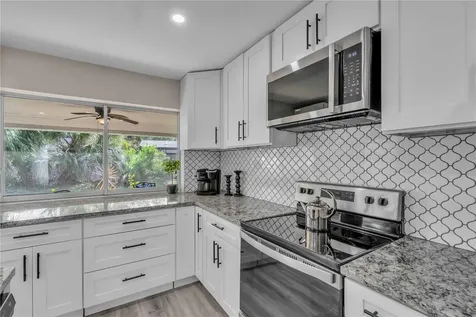 2544 Carlisle Place Sarasota FL 34231