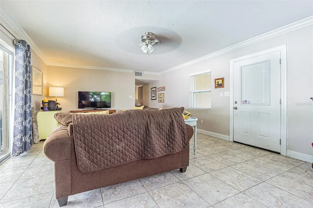 912 Riverside Drive Tarpon Springs FL 34689