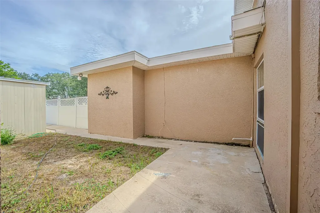 912 Riverside Drive Tarpon Springs FL 34689