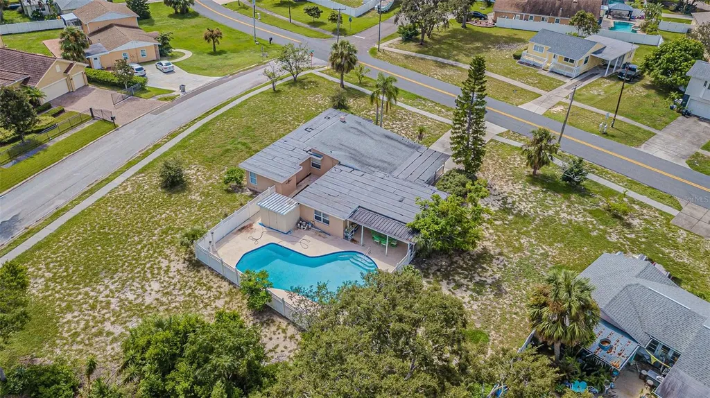 912 Riverside Drive Tarpon Springs FL 34689