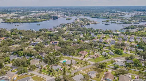 912 Riverside Drive Tarpon Springs FL 34689
