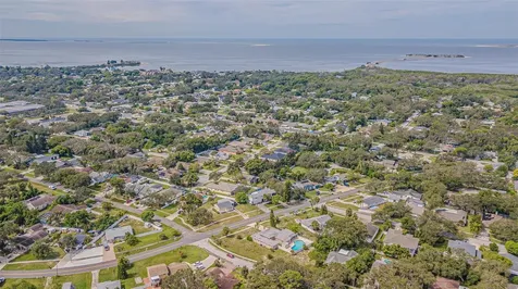912 Riverside Drive Tarpon Springs FL 34689