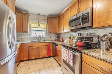 912 Riverside Drive Tarpon Springs FL 34689