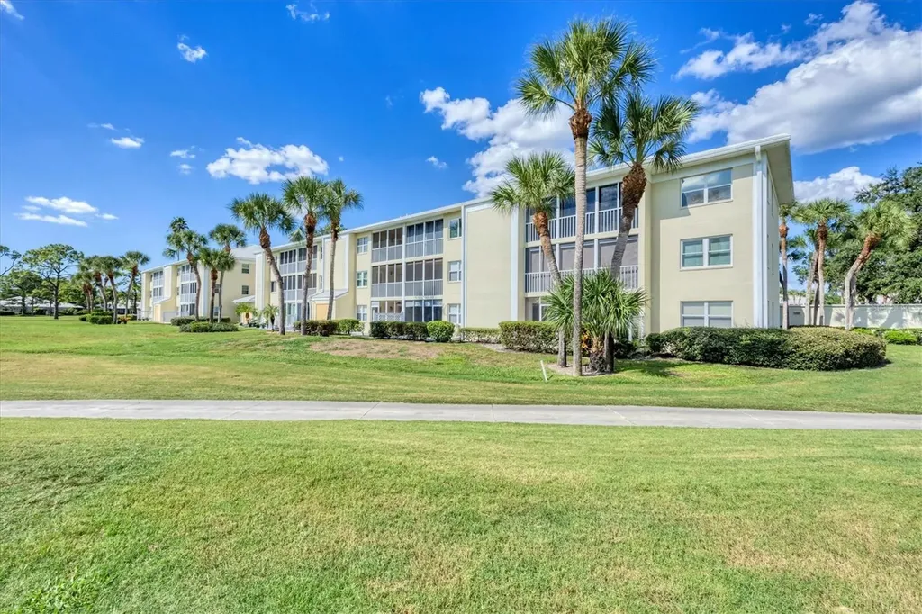 433 Cerromar Lane Venice FL 34293