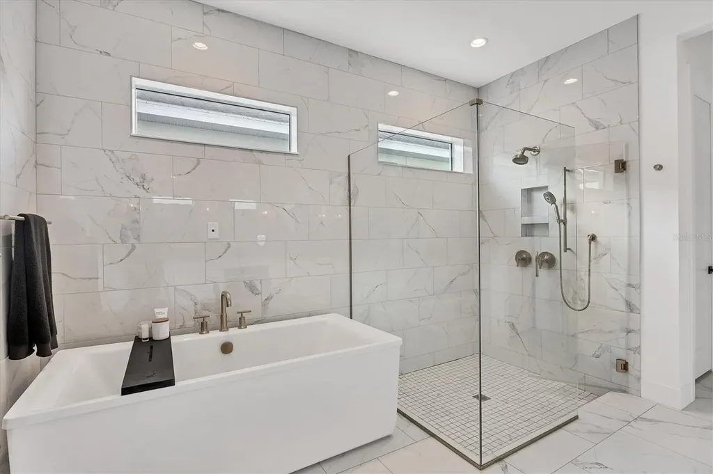 8195 Redonda Loop Lakewood Ranch FL 34202