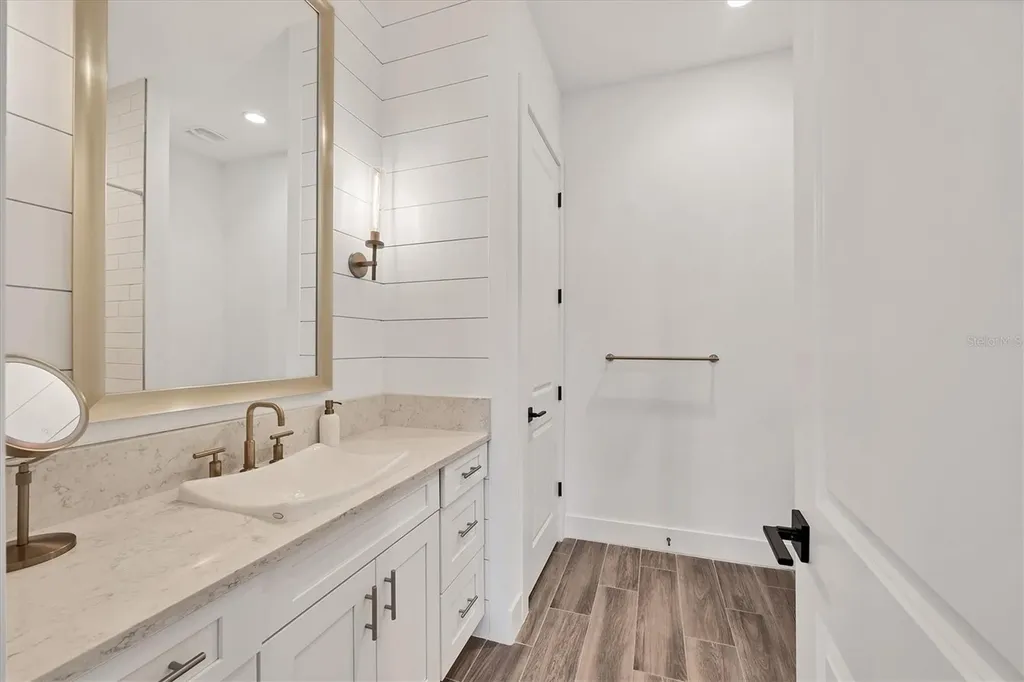 8195 Redonda Loop Lakewood Ranch FL 34202