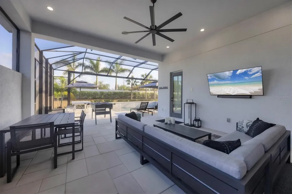 8195 Redonda Loop Lakewood Ranch FL 34202