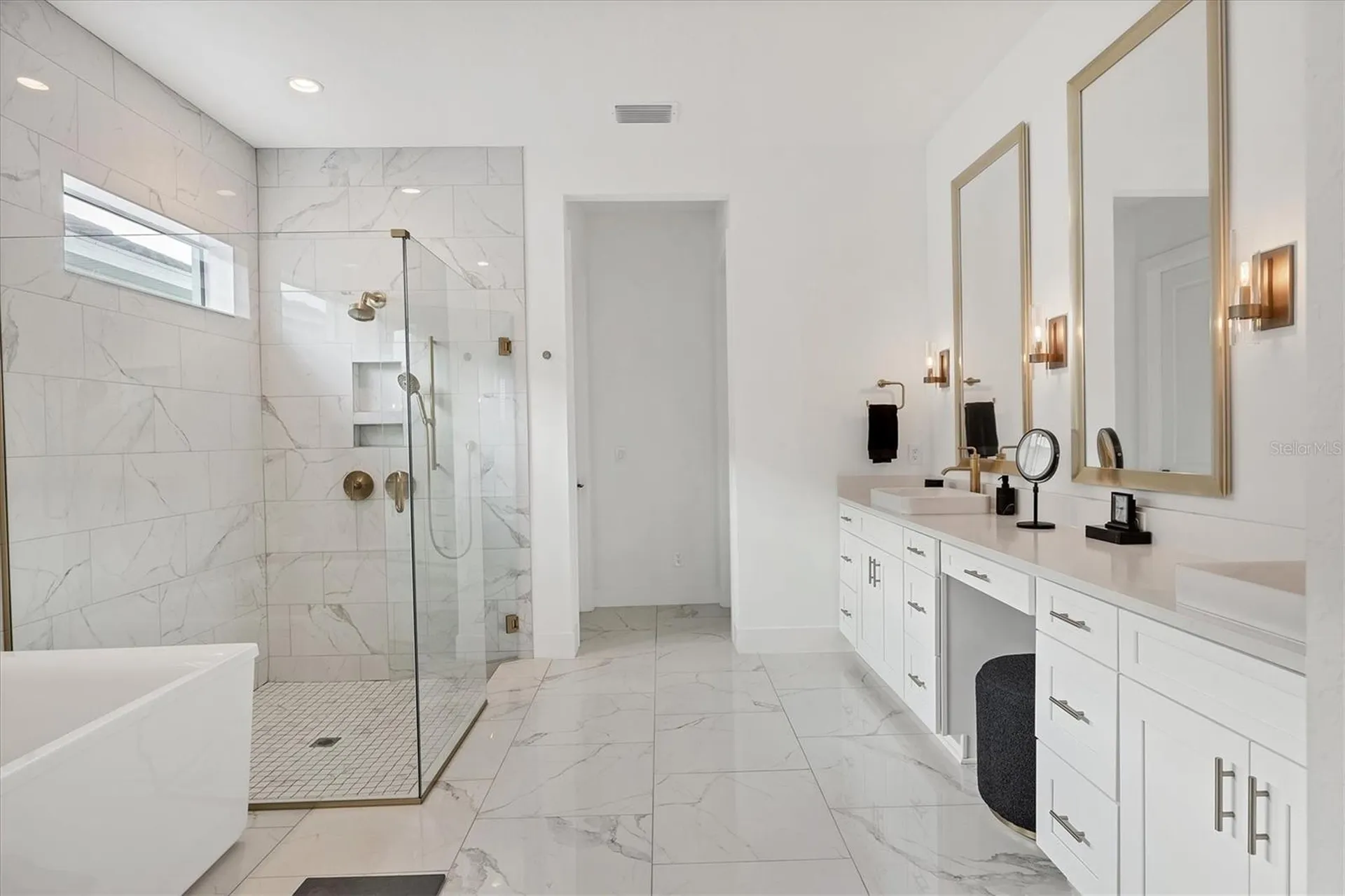 8195 Redonda Loop Lakewood Ranch FL 34202