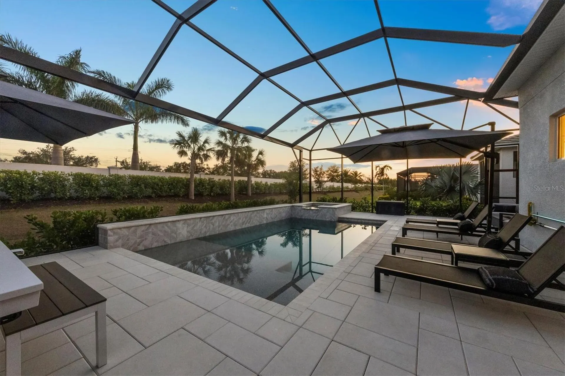 8195 Redonda Loop Lakewood Ranch FL 34202