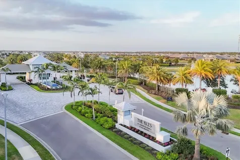 8195 Redonda Loop Lakewood Ranch FL 34202