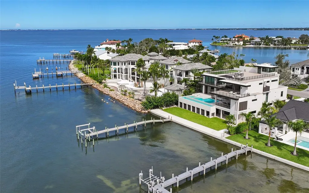 388 S Shore Drive Sarasota FL 34234