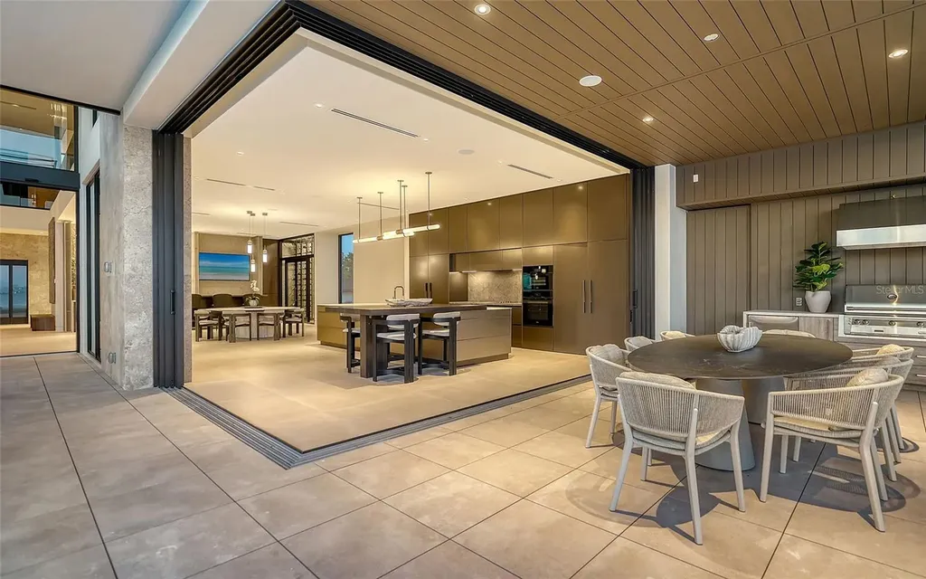 388 S Shore Drive Sarasota FL 34234