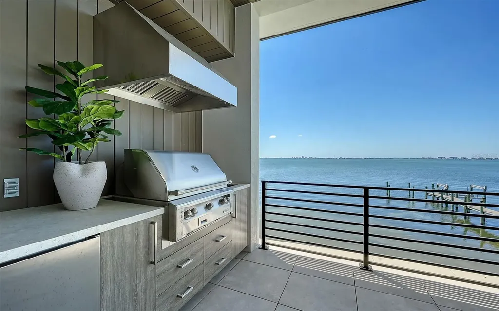388 S Shore Drive Sarasota FL 34234