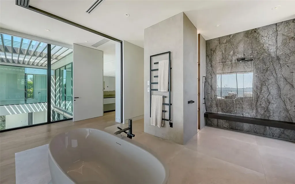 388 S Shore Drive Sarasota FL 34234