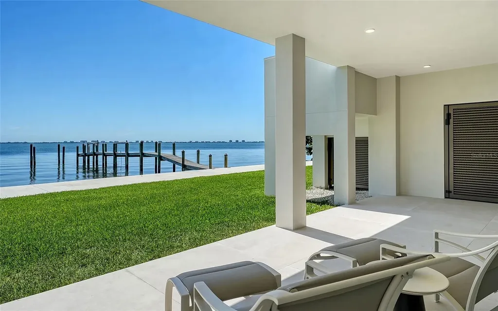 388 S Shore Drive Sarasota FL 34234