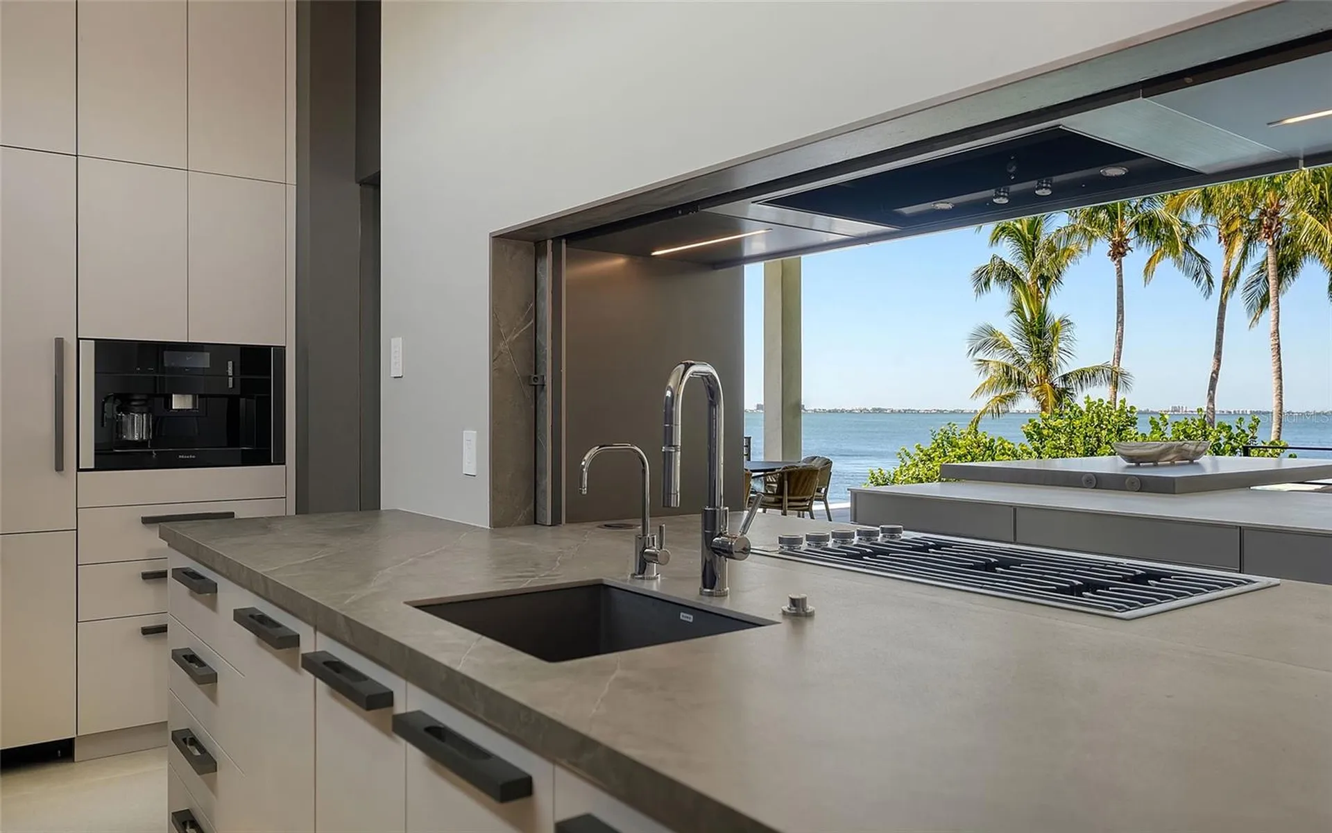 388 S Shore Drive Sarasota FL 34234