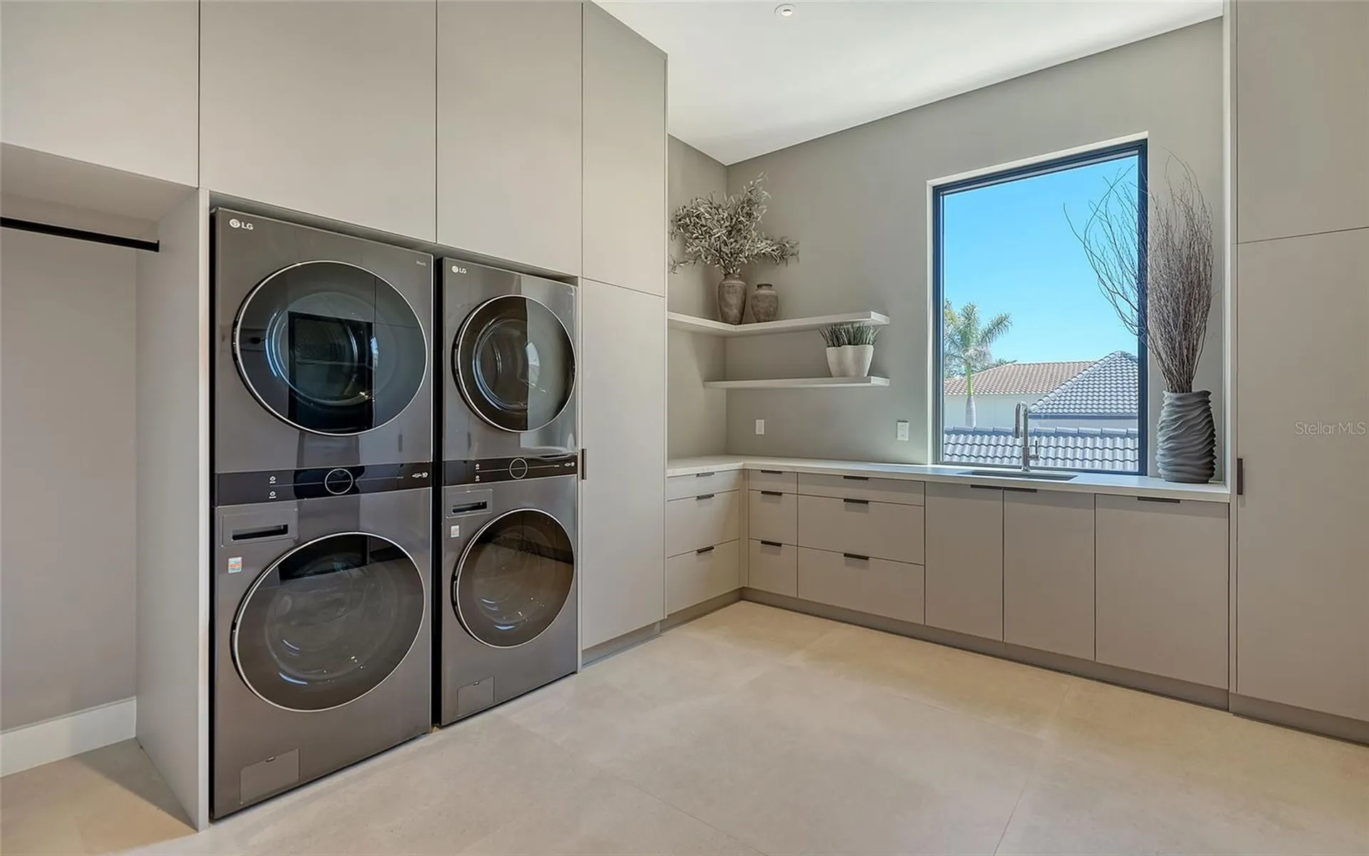 388 S Shore Drive Sarasota FL 34234
