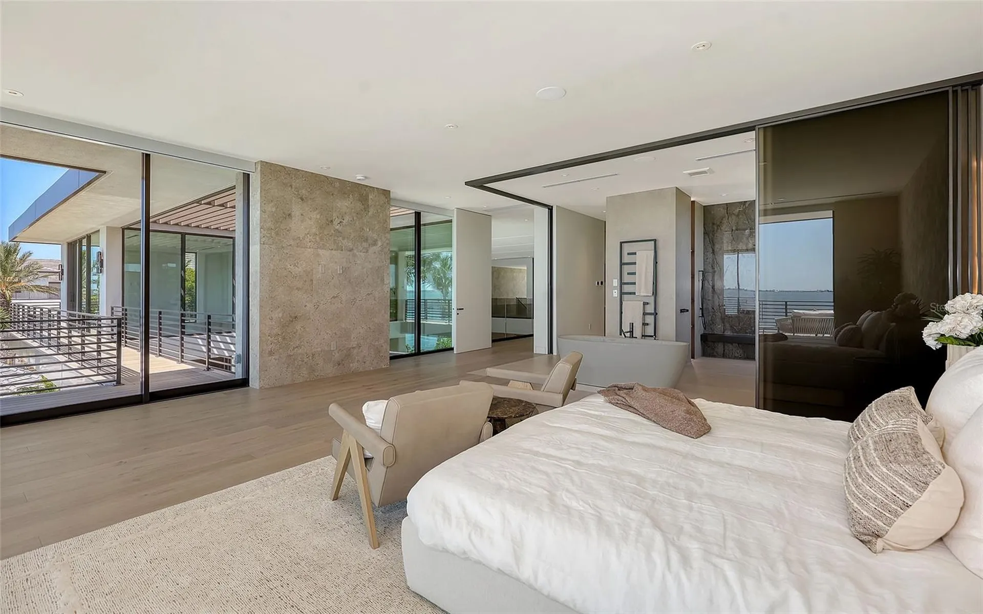 388 S Shore Drive Sarasota FL 34234