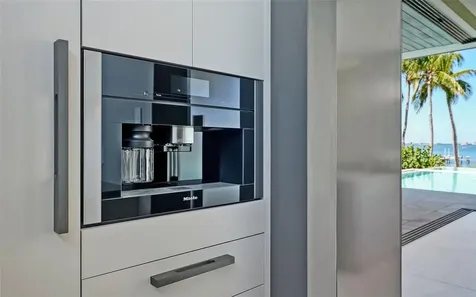 388 S Shore Drive Sarasota FL 34234