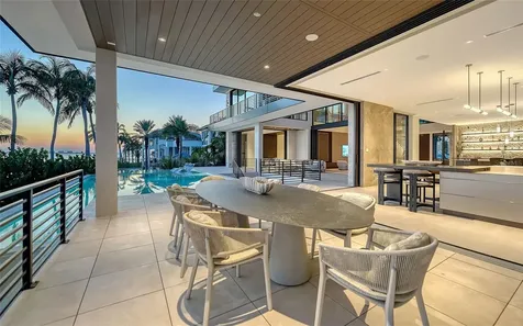 388 S Shore Drive Sarasota FL 34234