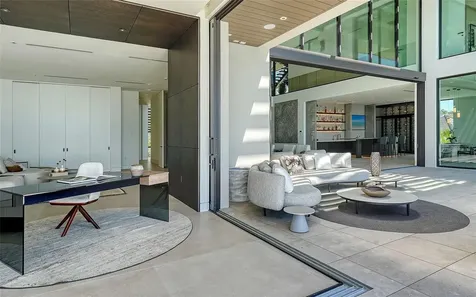 388 S Shore Drive Sarasota FL 34234