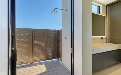 388 S Shore Drive Sarasota FL 34234