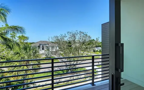 388 S Shore Drive Sarasota FL 34234